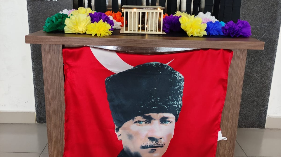 Cumhuriyetimizin kurucusu Gazi Mustafa Kemal Atatürk'ü ebediyete intikal edişinin 85. yıl dönümünde rahmet, minnet ve şükranla anıyoruz.